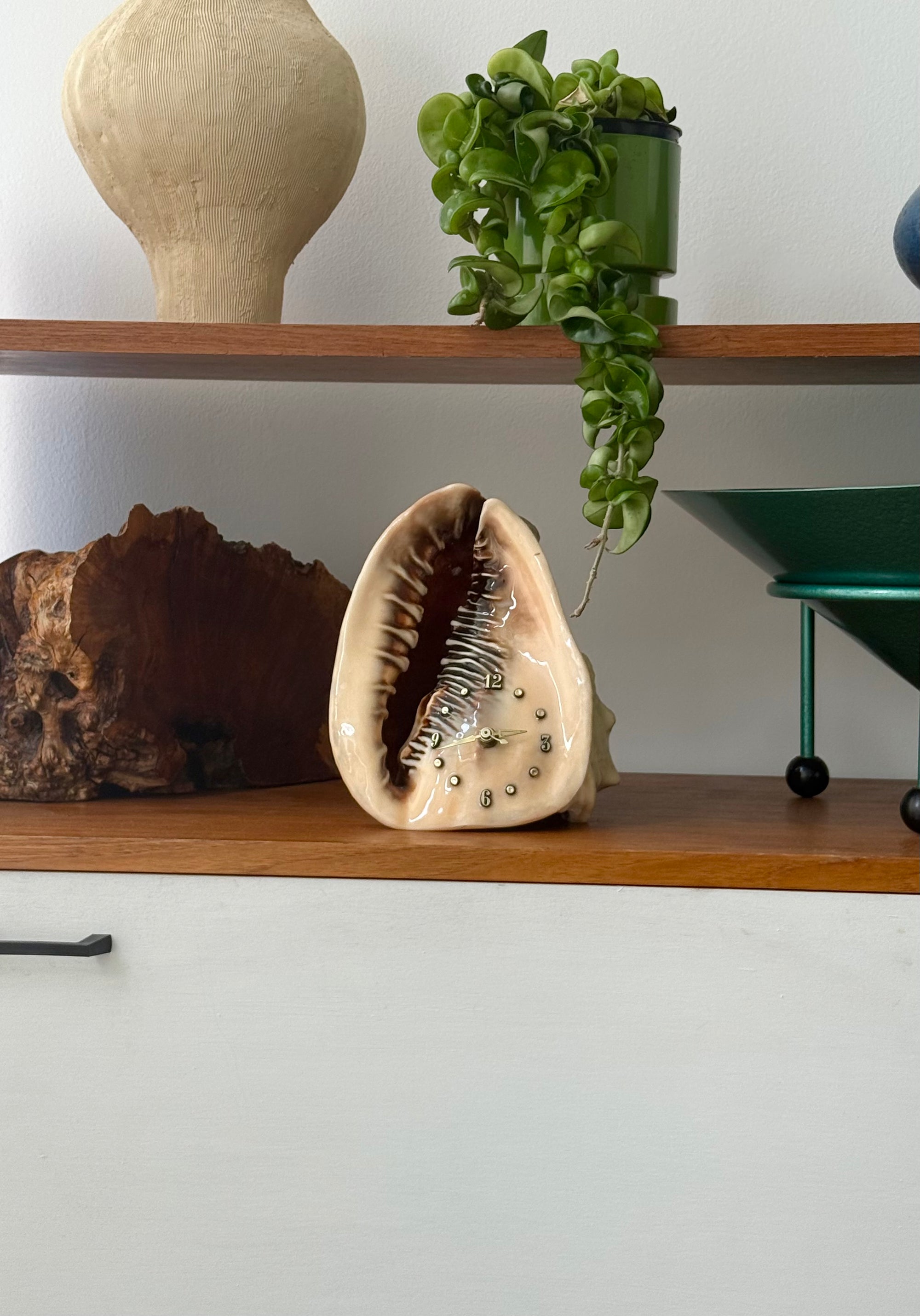 Seashell Clock c.1970