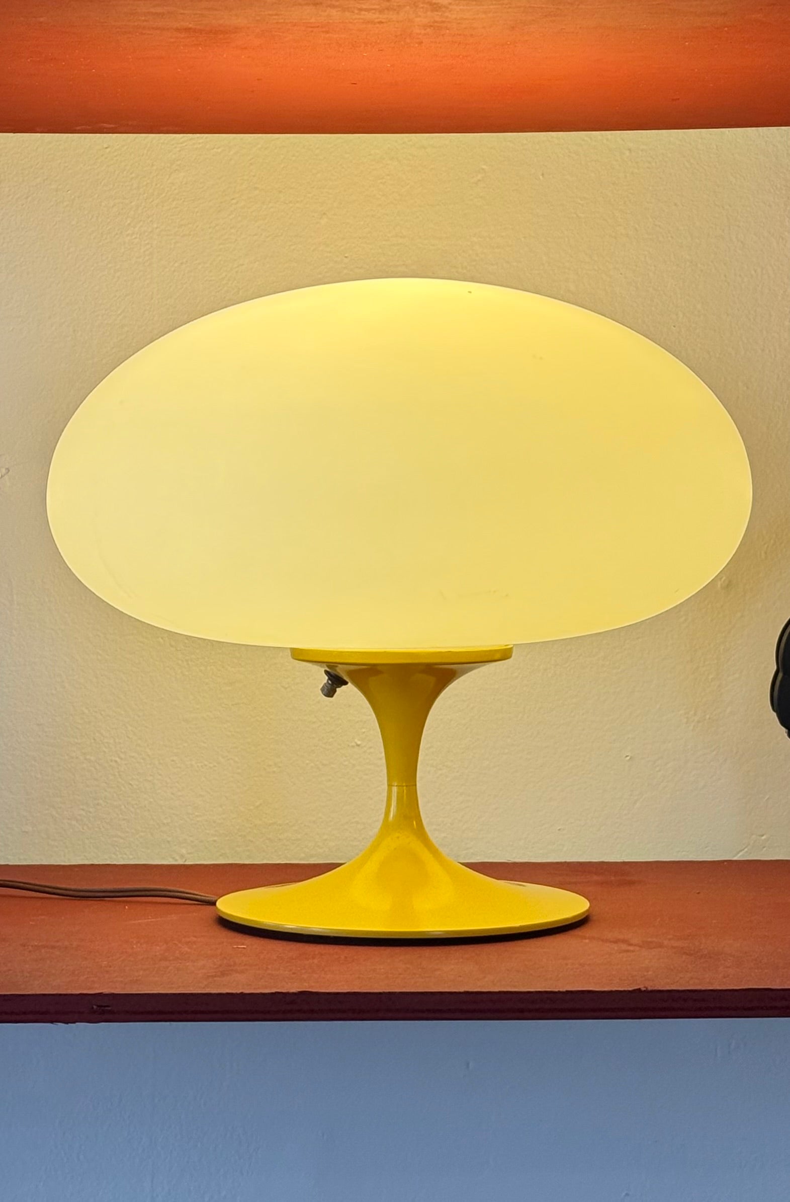 Laurel Mushroom Lamp c.1970
