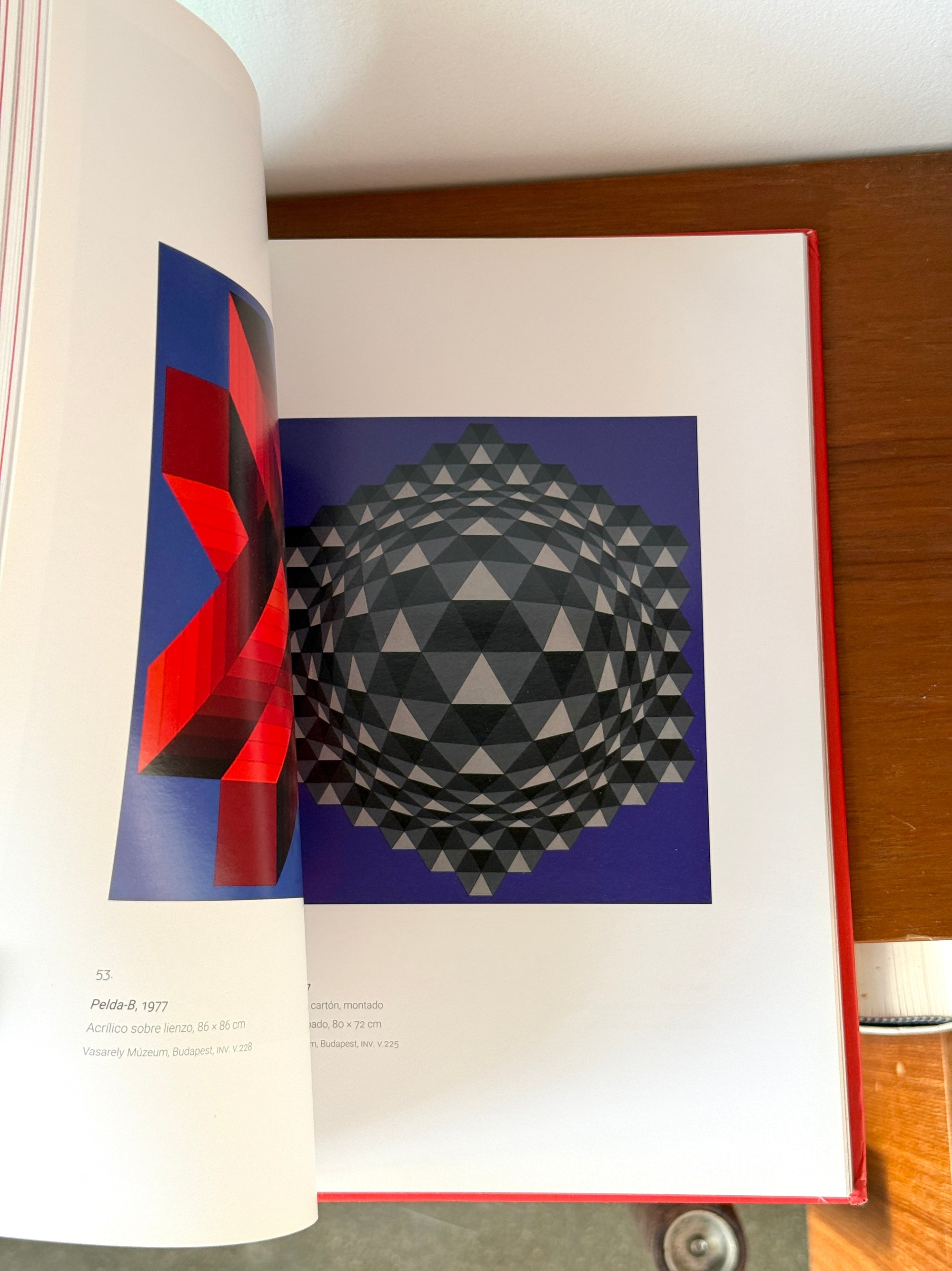 Vaserely Op Art Book (Spanish) c.2018