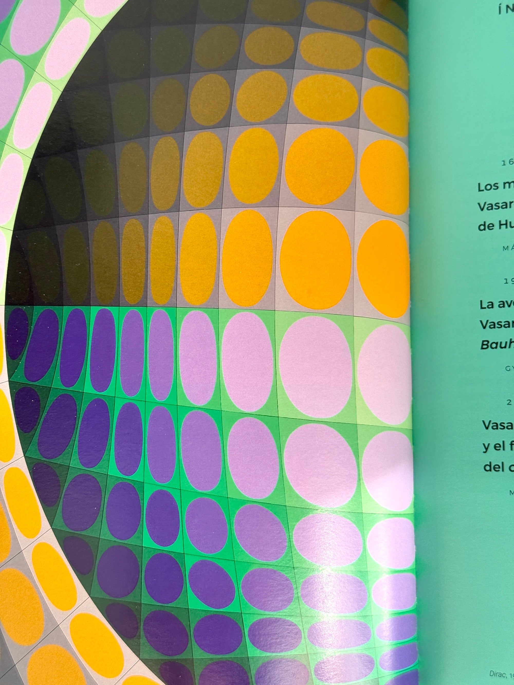 Vaserely Op Art Book (Spanish) c.2018