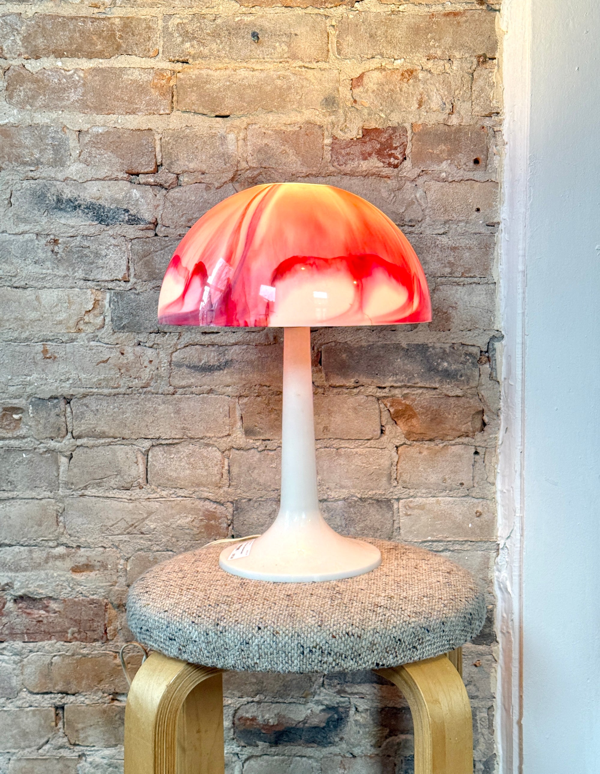 Marbled Red/Pink Gilbert Softlite Mushroom Lamp c.1970