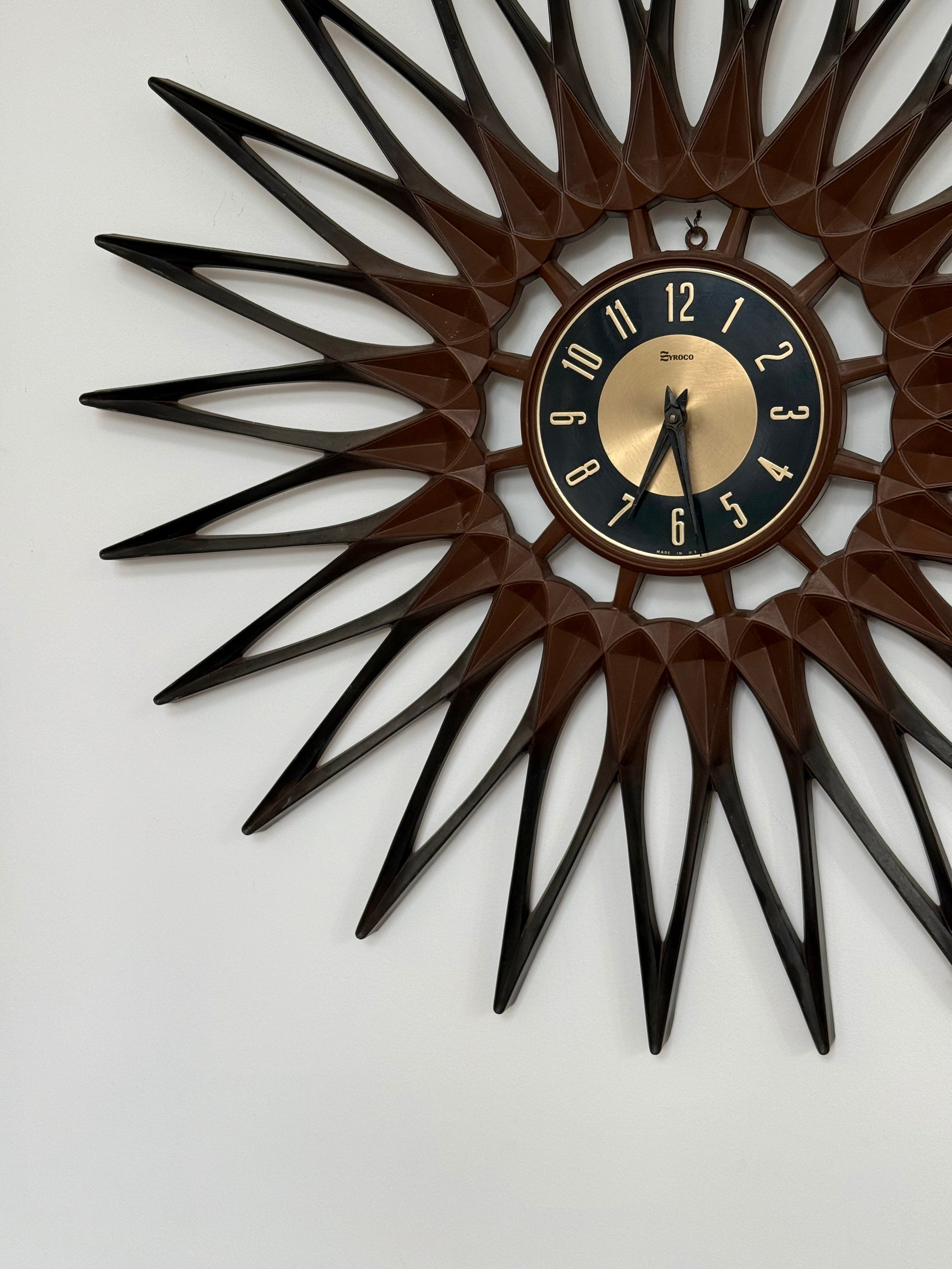 Starburst Clock by Syrocco c.1970