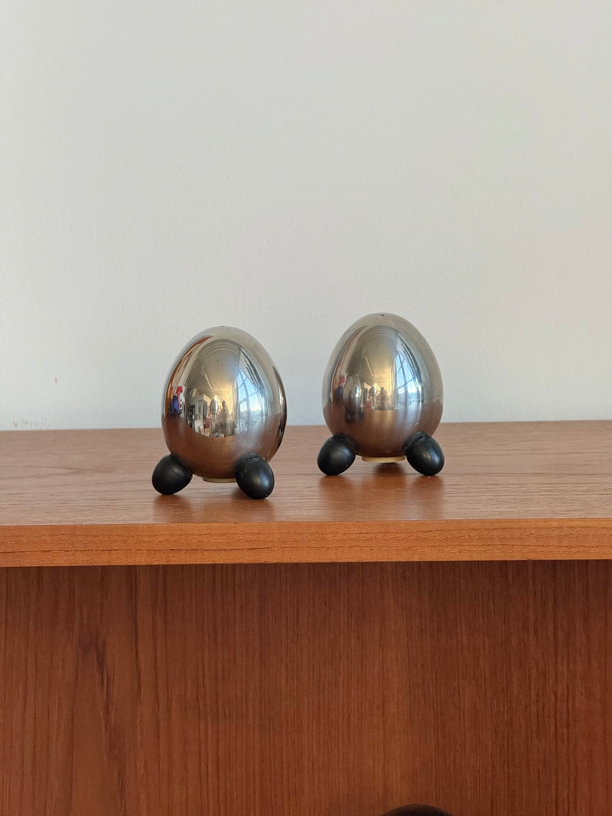 Footed Stainless Steel Egg Shaped Salt and Pepper Shakers c.1980