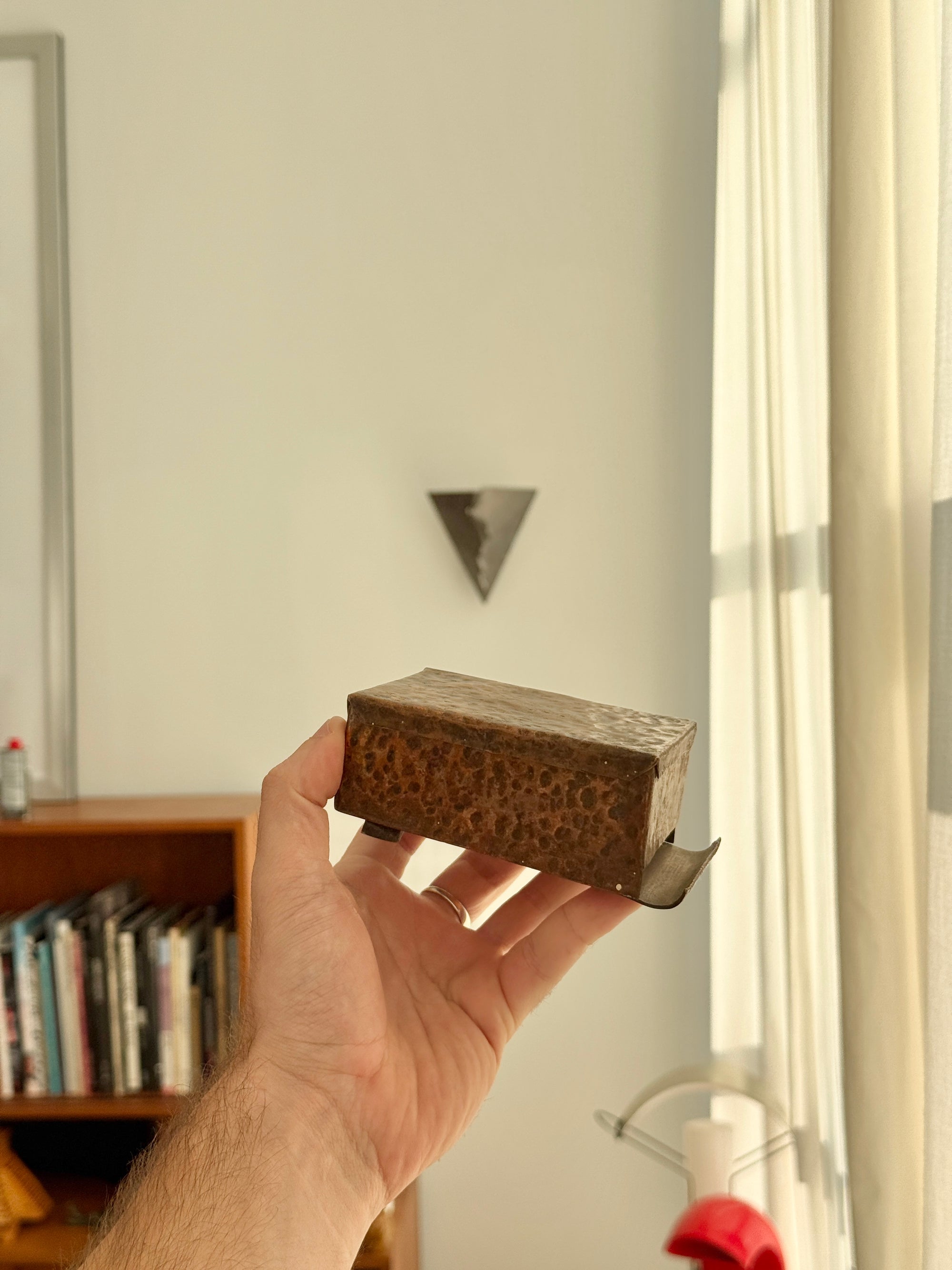 Arts and Crafts Hammered Copper Cigarette Dispenser c.1910