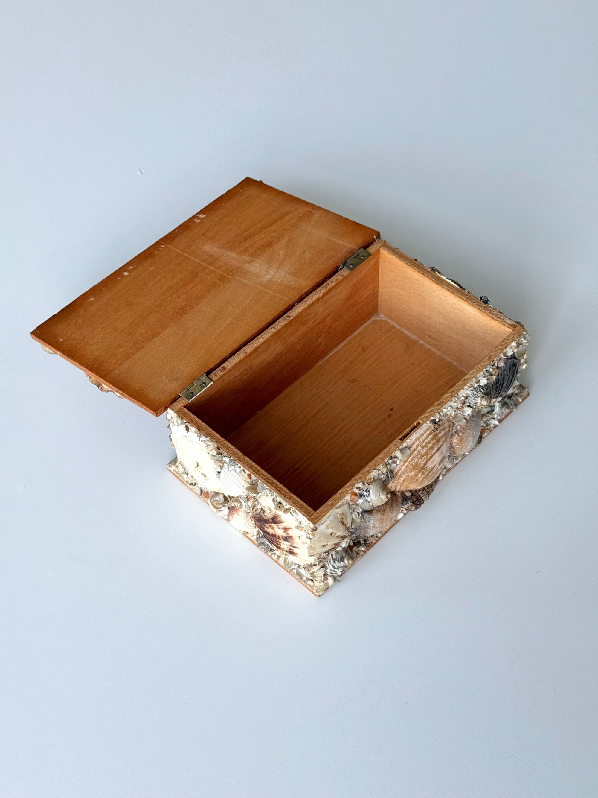 Tramp Art Seashell Box c. Early 20th Century