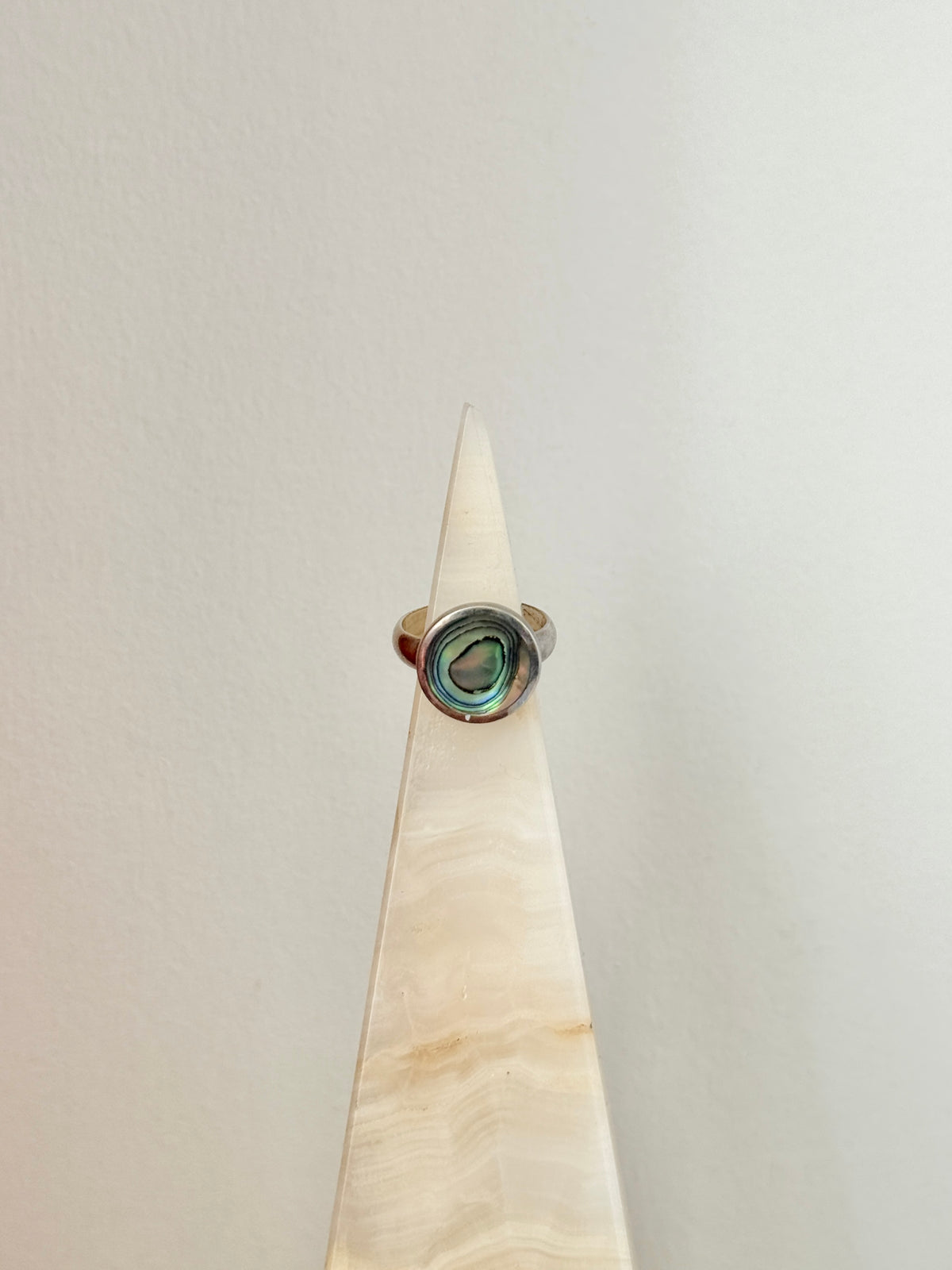 Sterling Silver Abalone Mother of Pearl Ring Size 8