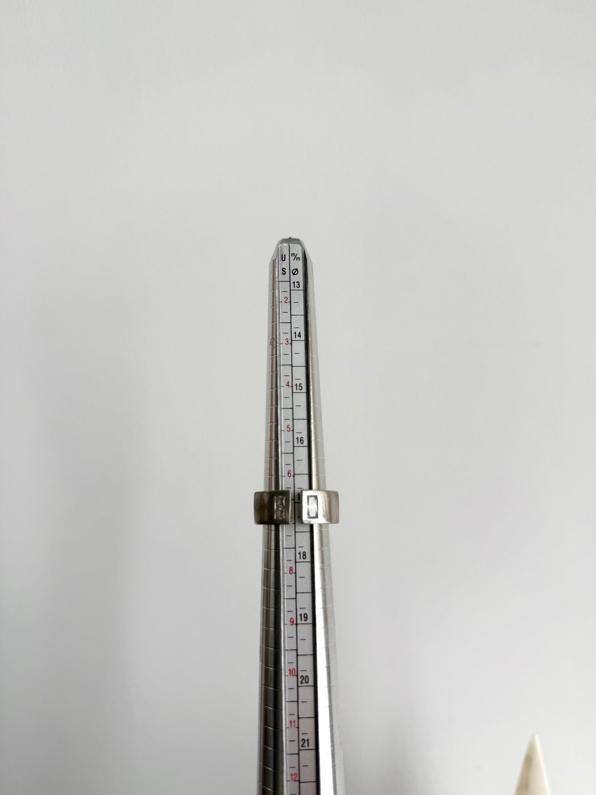 Modernist Sterling 925 cubic zirconia ring c.1970