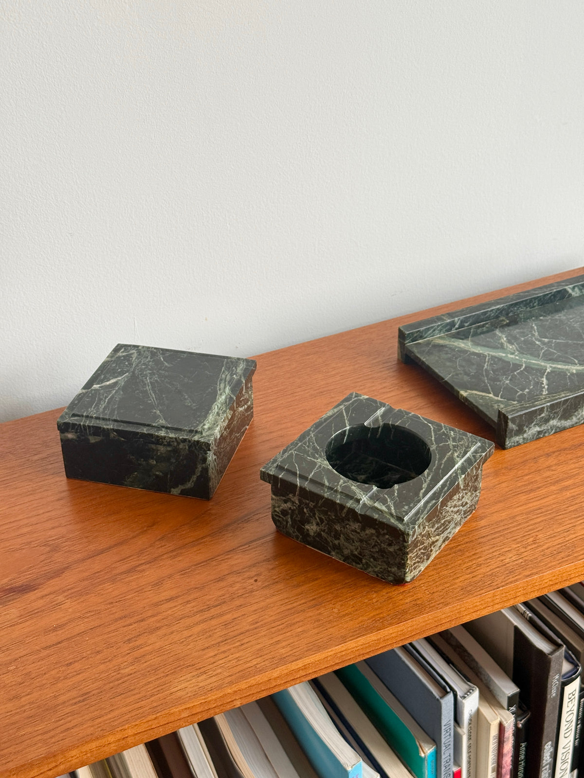 Green Marble Smoke Set c.1970