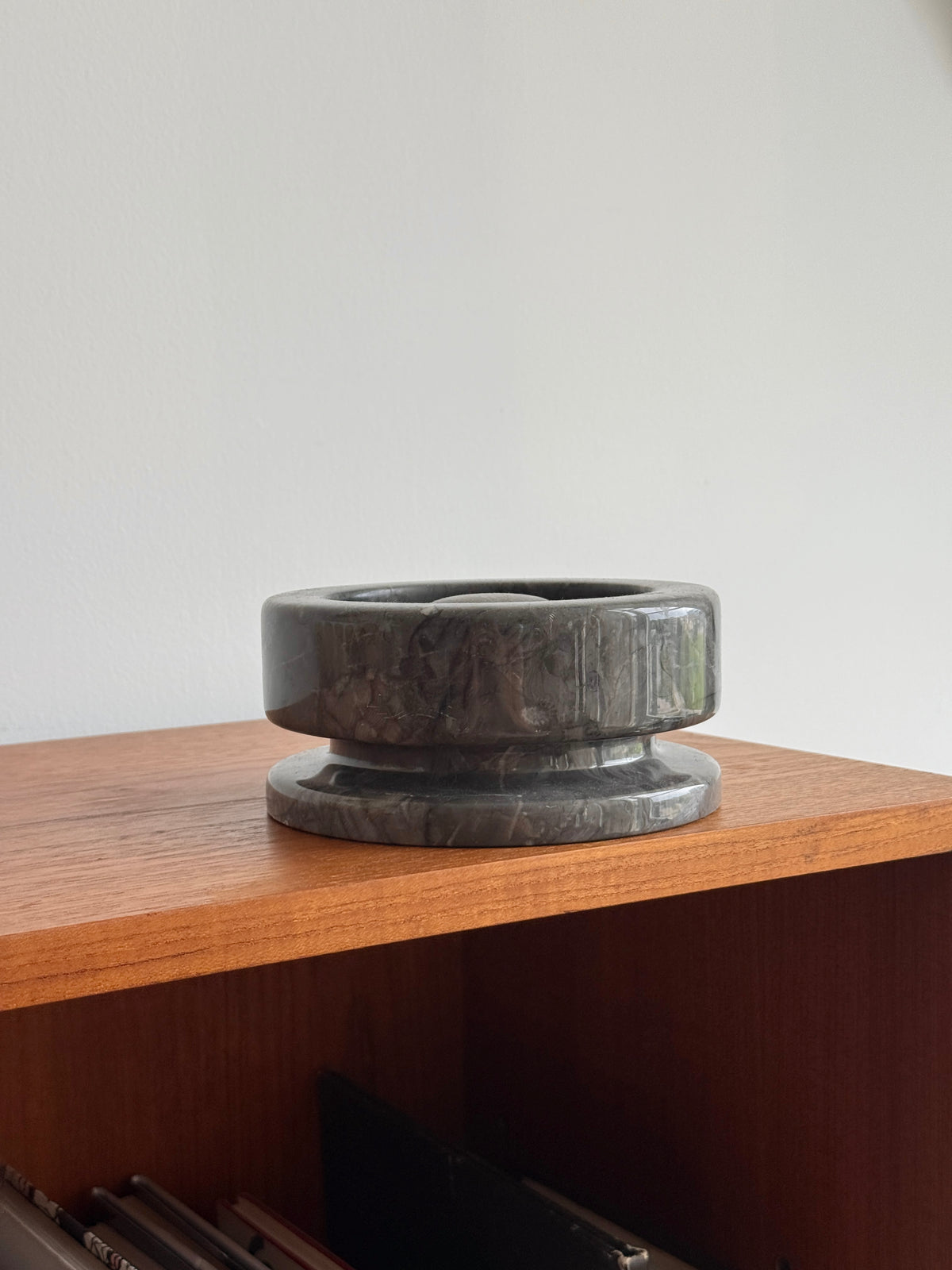 Marble Ashtray by Angelo Mangiarotti for Knoll c.1970