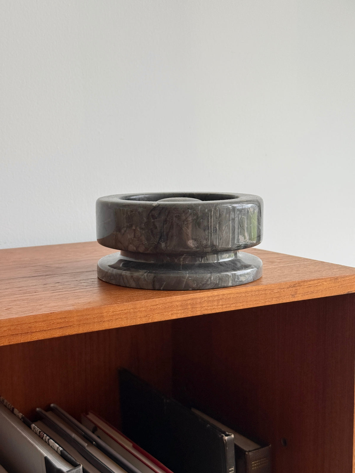 Marble Ashtray by Angelo Mangiarotti for Knoll c.1970