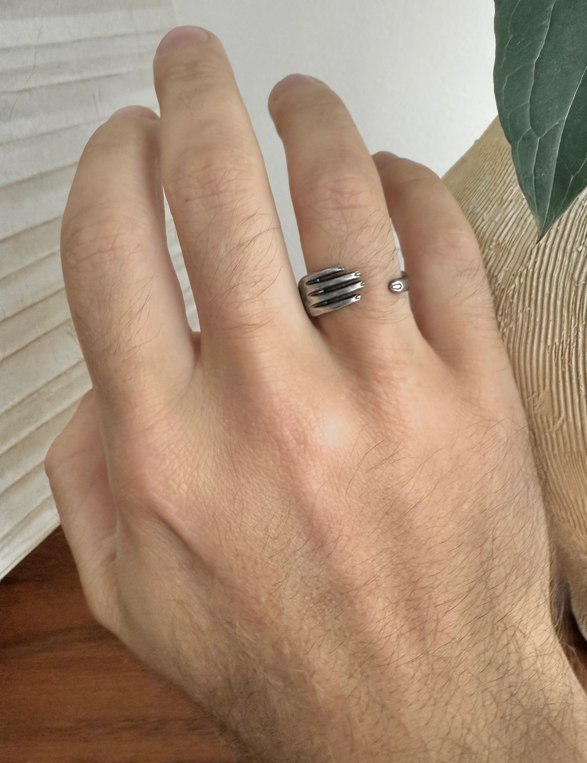 Sterling Silver 925 Hand Ring