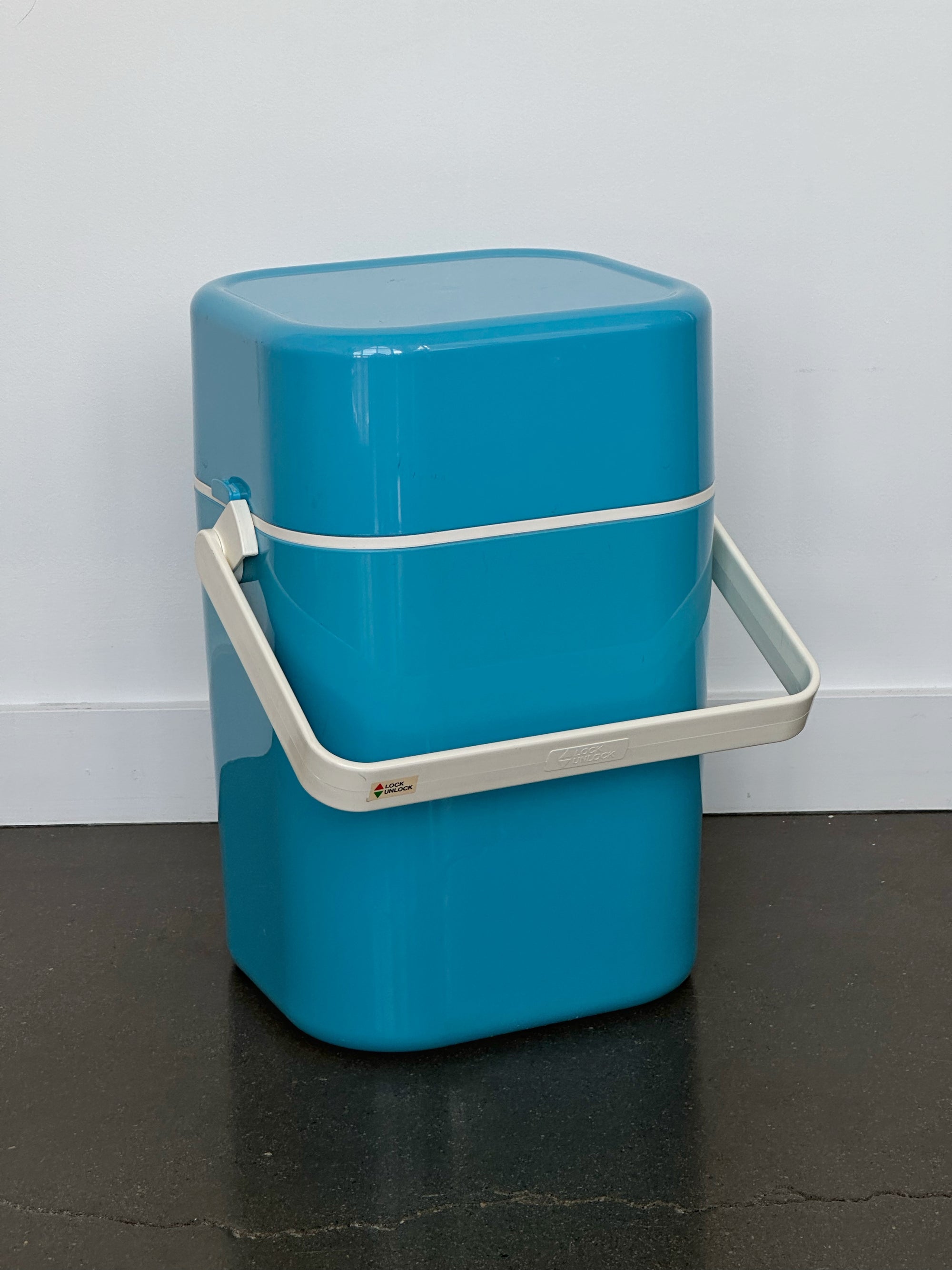 Wine Chiller 594 BYO 4-bottle by Richard Carlson for Décor Australia c. 1981